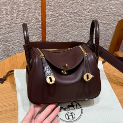 에르메스 Hermes Mini Lindy 19cm Swift and The fog-Faced alligator 0G Rouge Seller/gold