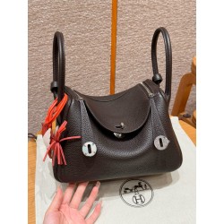 에르메스 Hermes Lindy 26cm Clemence 3S Macassar/silver