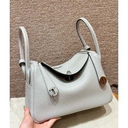 에르메스 Hermes Lindy 26cm Clemence 08 Blue pale/silver