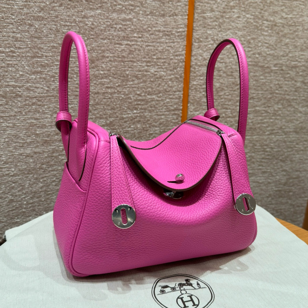 에르메스 Hermes Lindy 26cm Clemence 9i Magnolia/silver