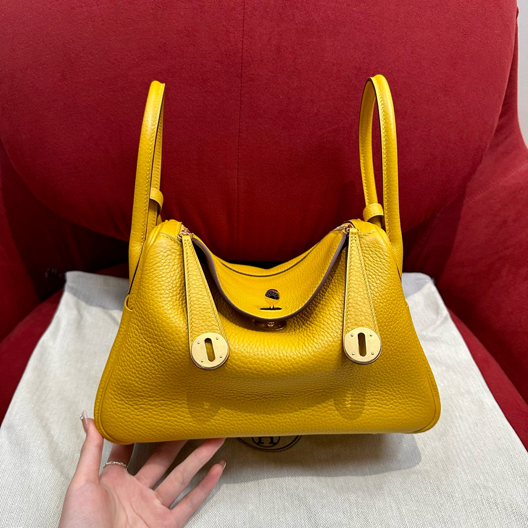 에르메스 Hermes Lindy 26cm Clemence 9R Lime/gold