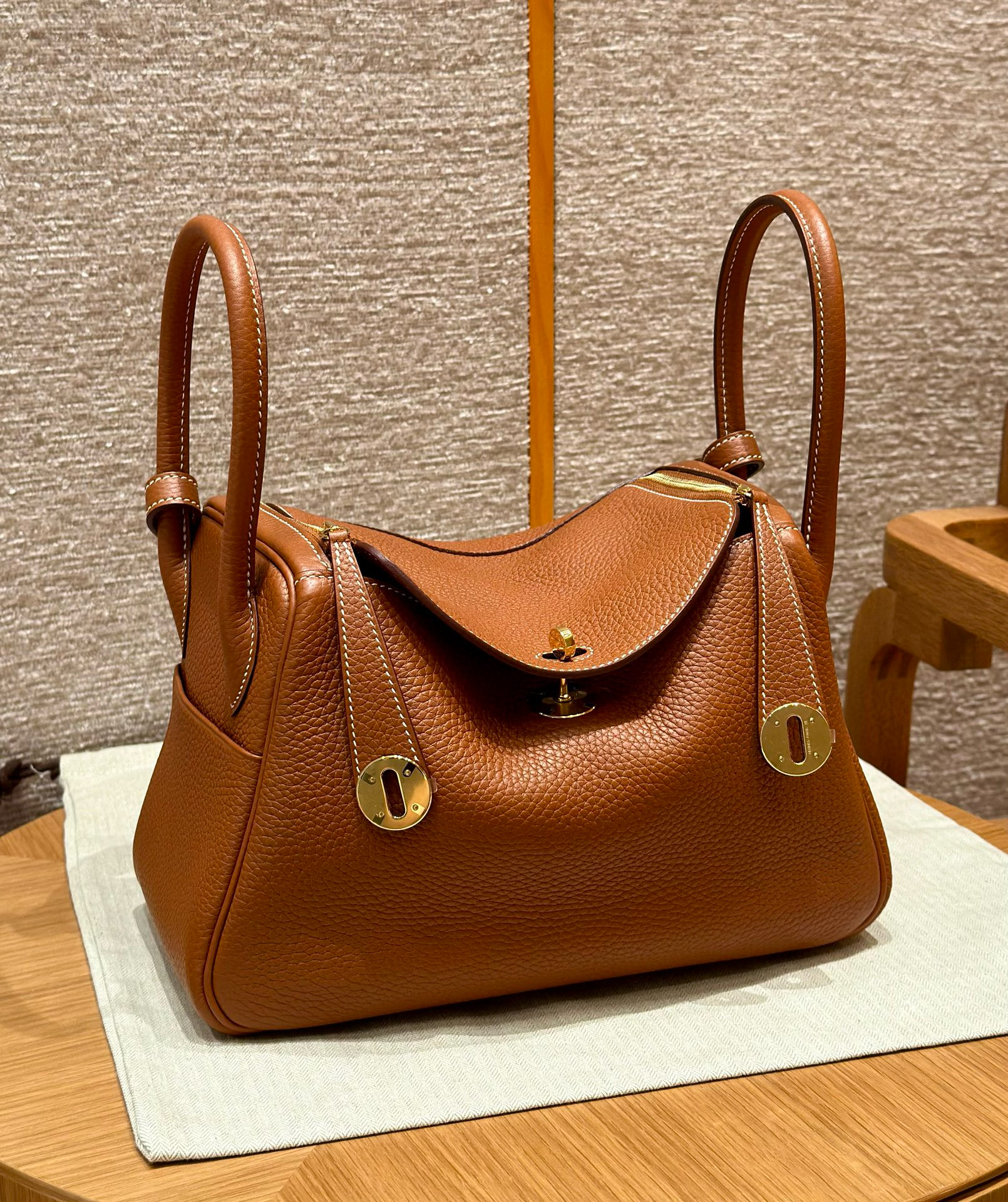에르메스 Hermes Lindy 30cm Clemence 37 Gold/gold