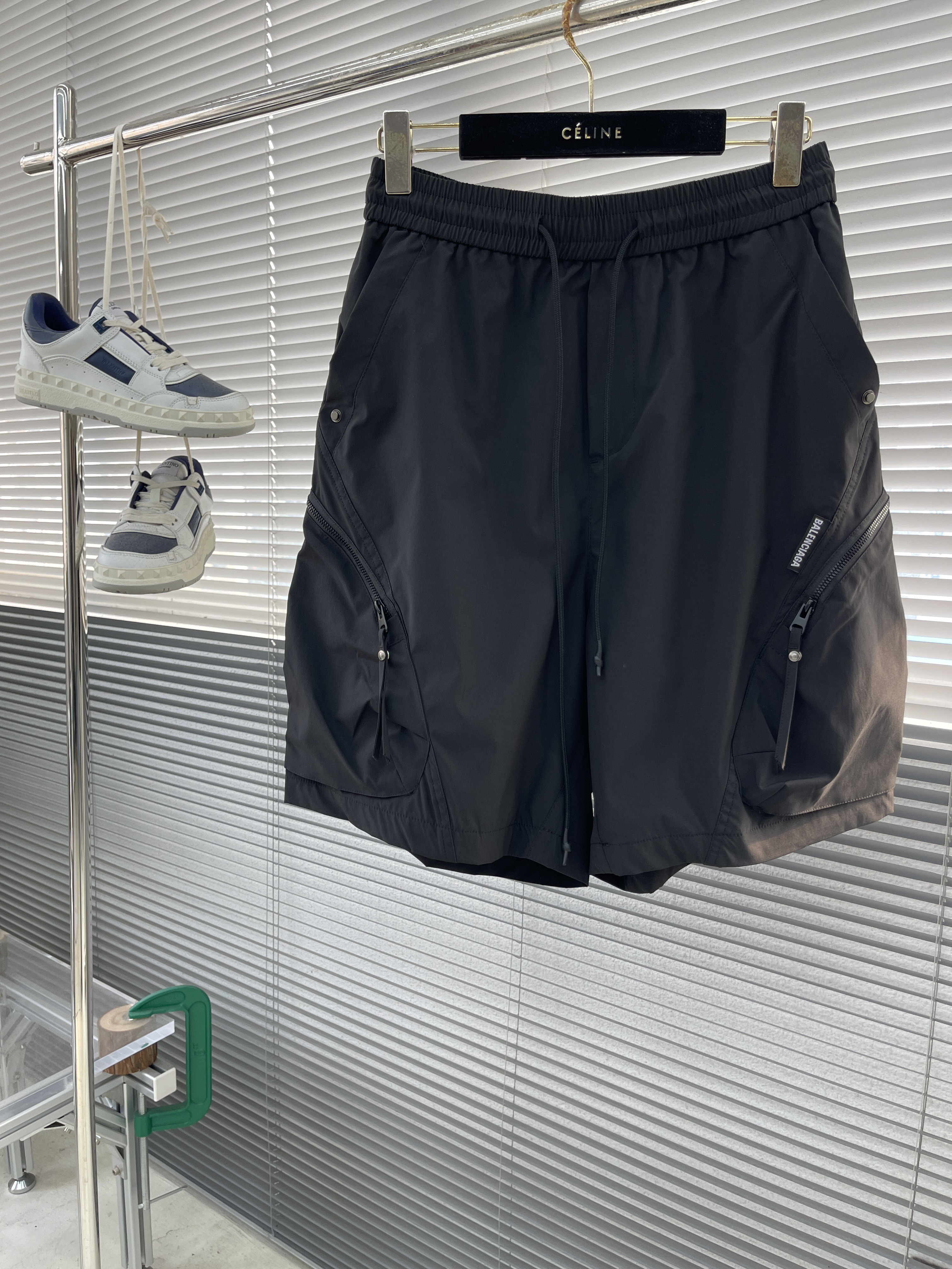 발렌시아가 Balenciaga 반바지