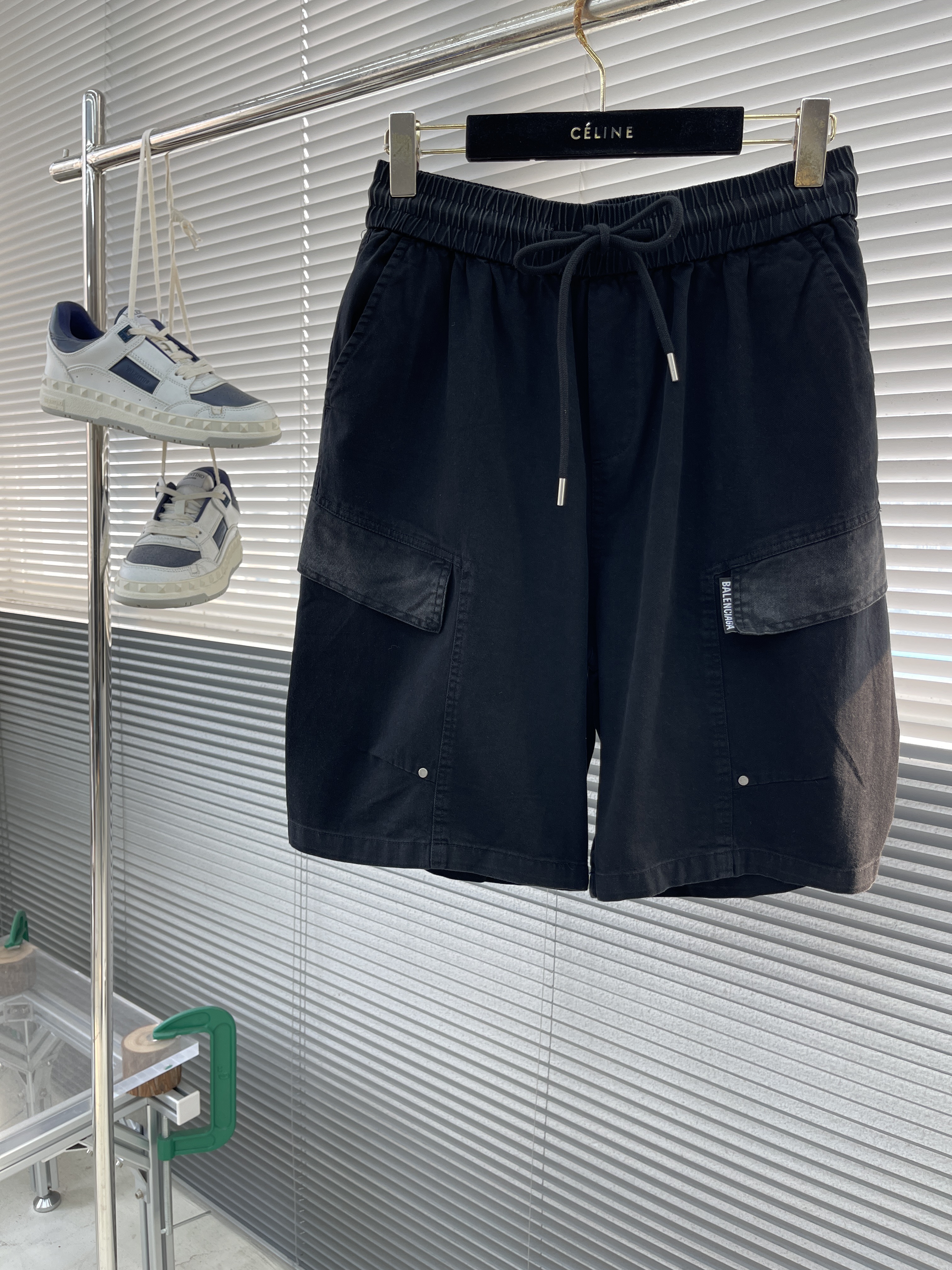 발렌시아가 Balenciaga 반바지