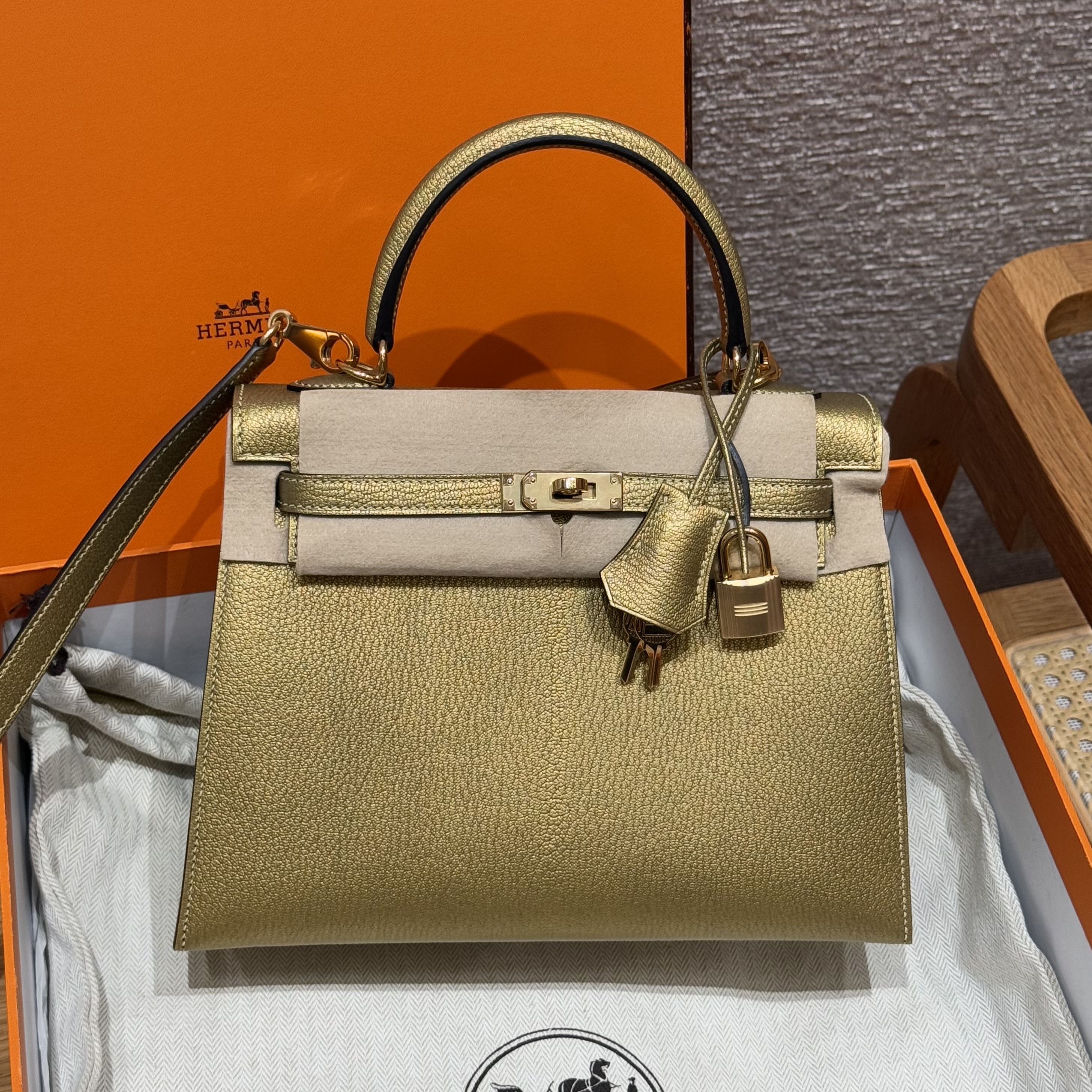 에르메스 Hermes Kelly 25cm Chèvre Y9 Dorè/gold