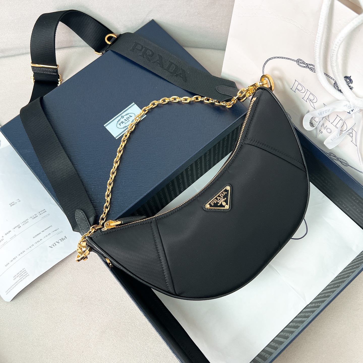 프라다 Prada 1BH222 드뮈룬 리나일론 숄더백 30CM
