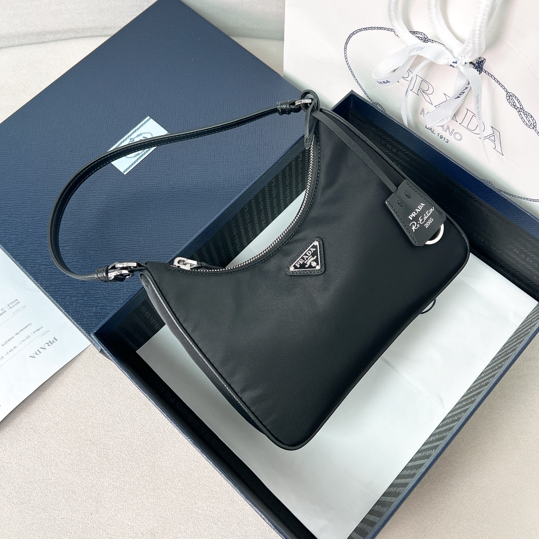 프라다 Prada 1N204M 리에디션 2005 리나일론 미니백 22CM