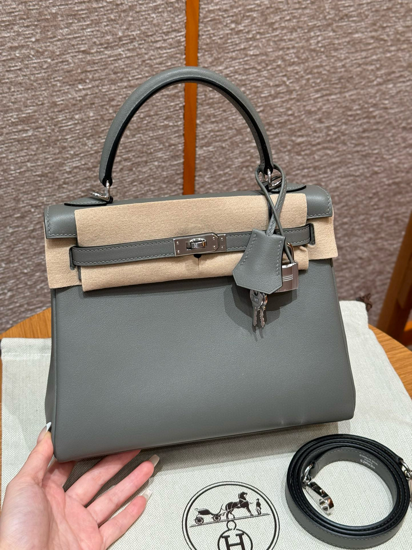 에르메스 Hermes Kelly 25cm Swift 0L Girs Mayer/silver