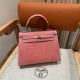 에르메스 Hermes Kelly 25cm Porosus shiny 1Q Rose Confetti/gold