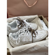 미우 미우 Miu Miu 스니커즈