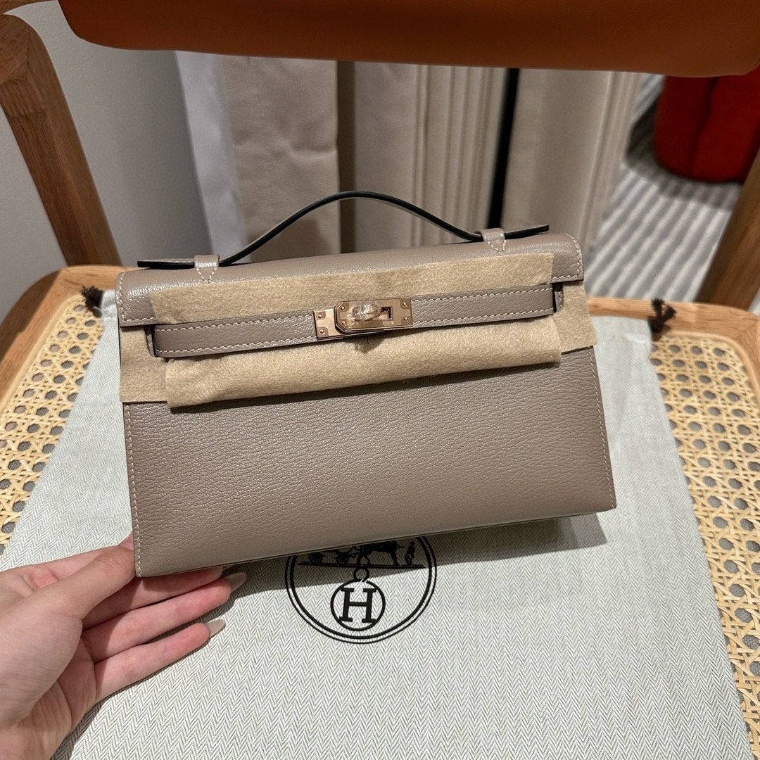 에르메스 Hermes Kelly Pochette 22cm Chever 81 Gris tourterelle/Rose gold