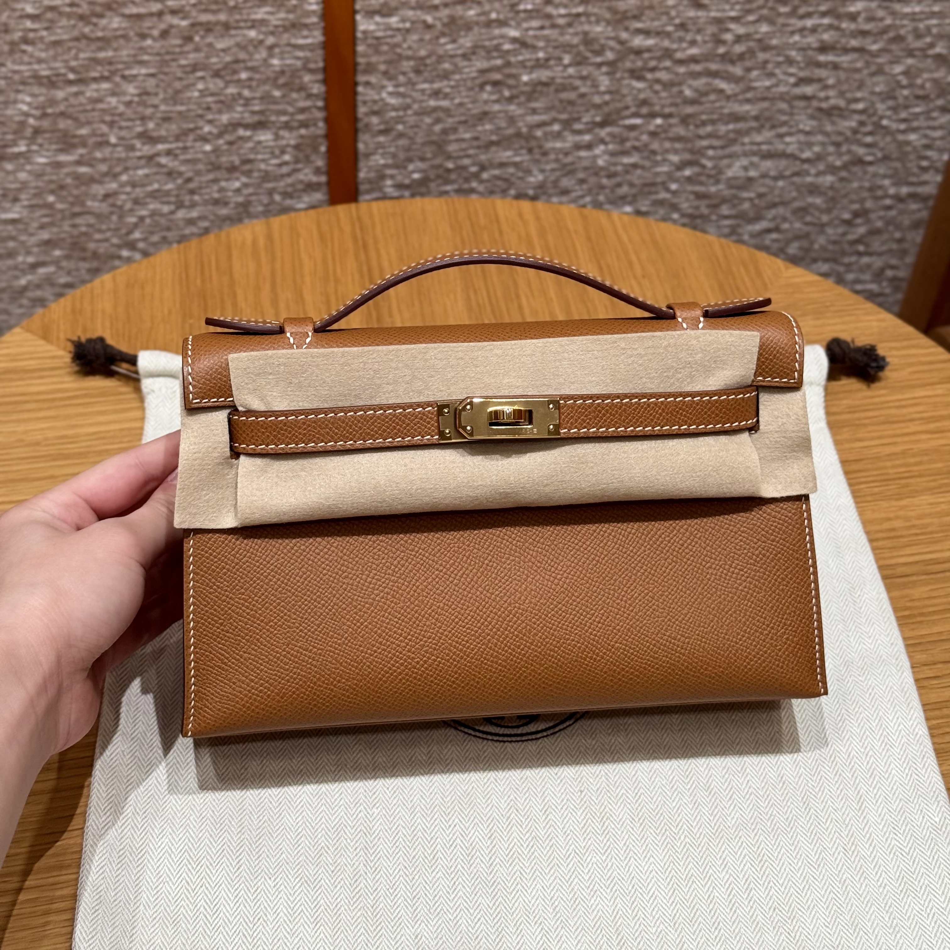 에르메스 Hermes Kelly Pochette 22cm Epsom 37 Gold/gold