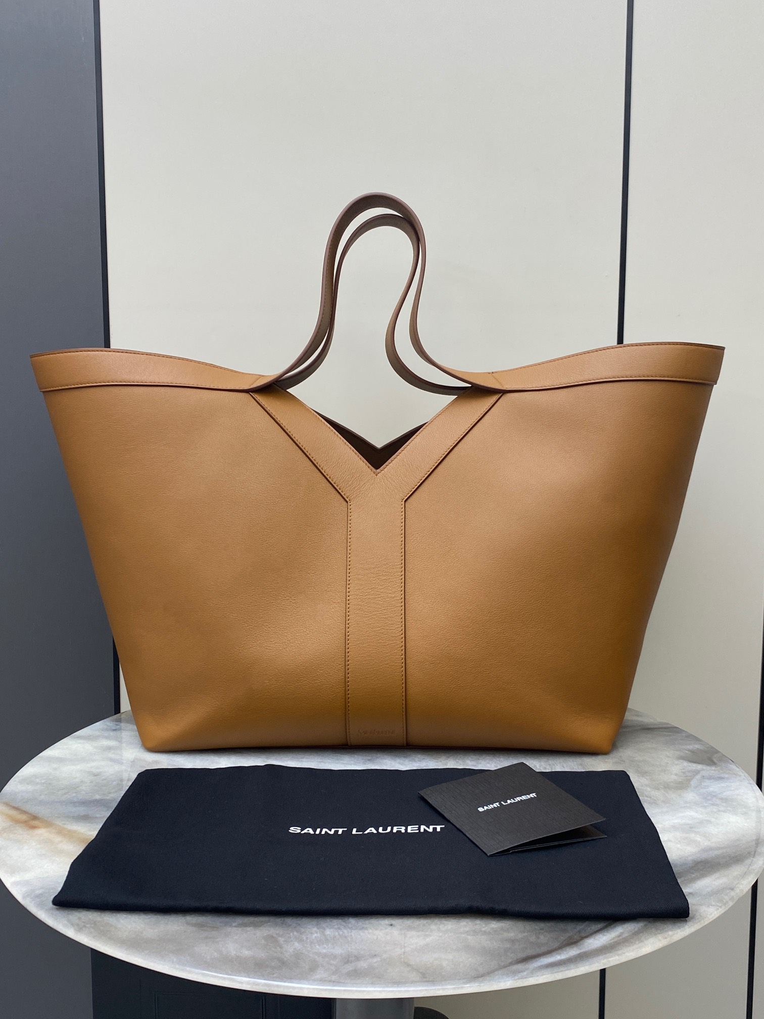 생로랑 Saint laurent/YSL 817602 Y Tote in Grained Leather Brick