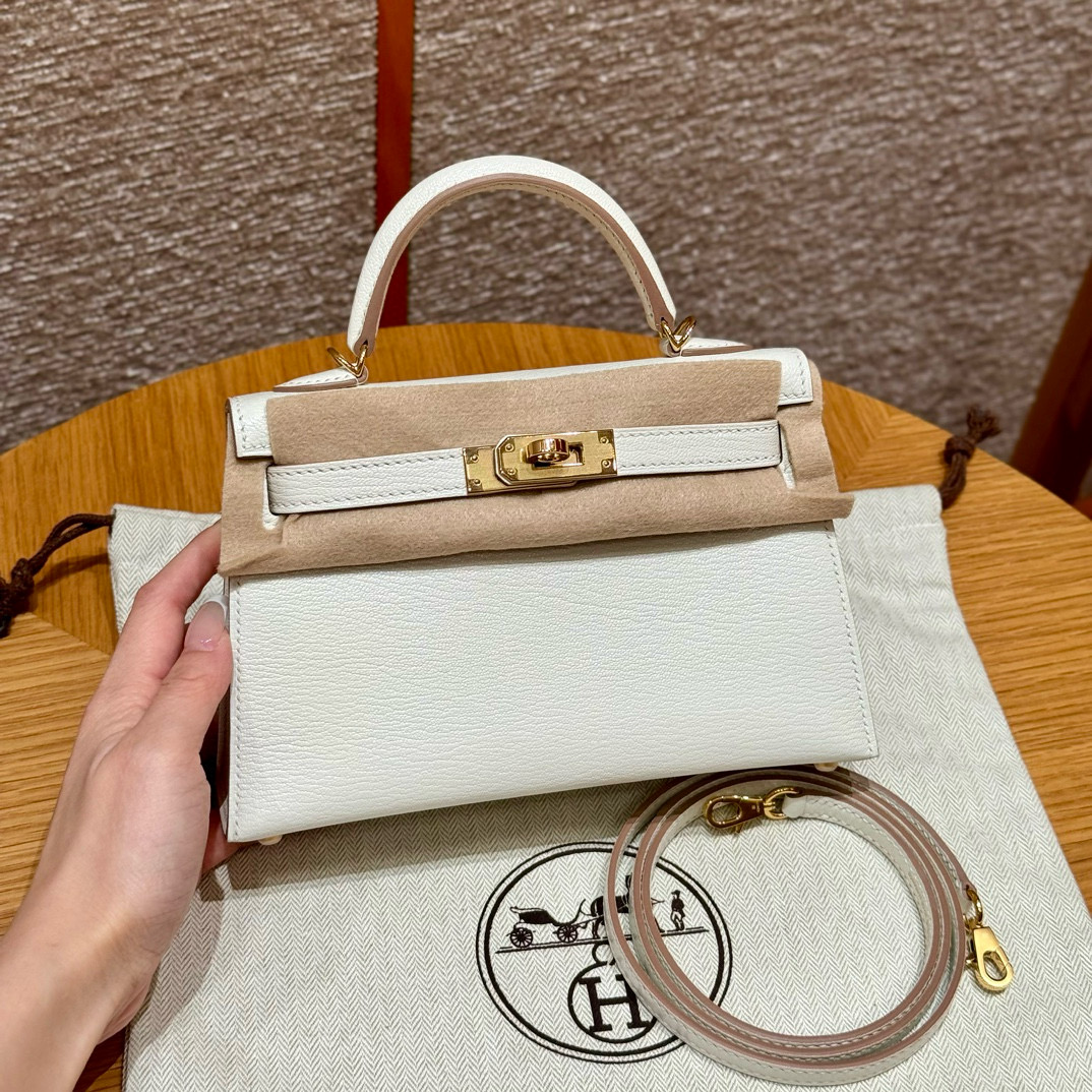 에르메스 Hermes Mini Kelly 19cm Chèvre 0T Mushroom/gold