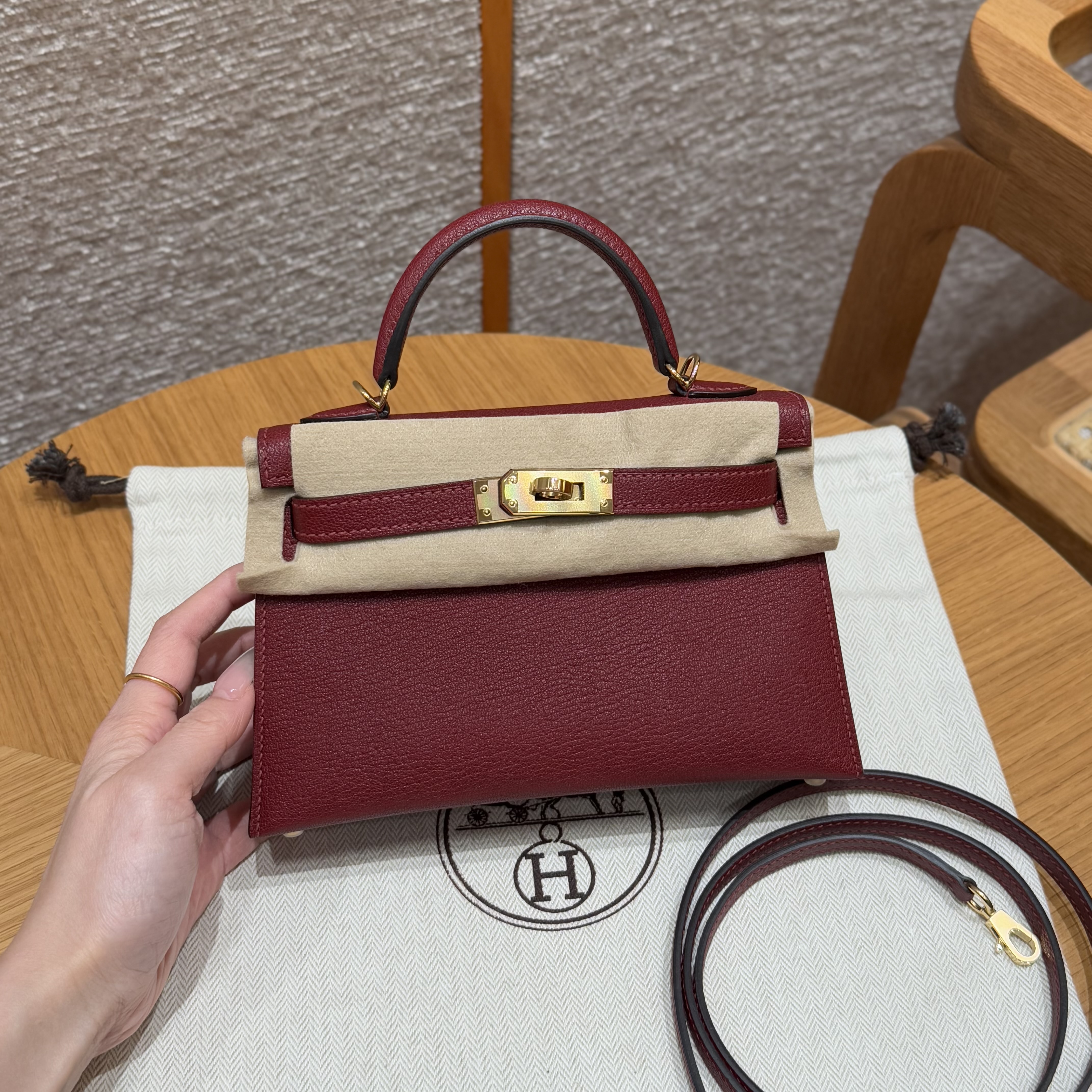 에르메스 Hermes Mini Kelly 19cm Chèvre 55 Rouge H/gold