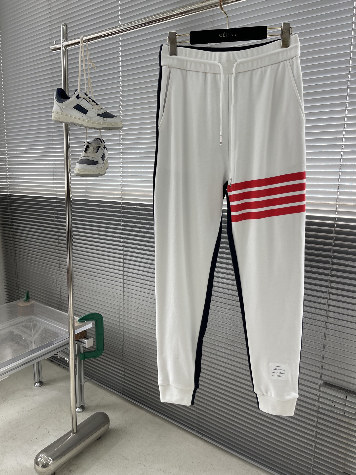 톰브라운 Thom Browne 바지