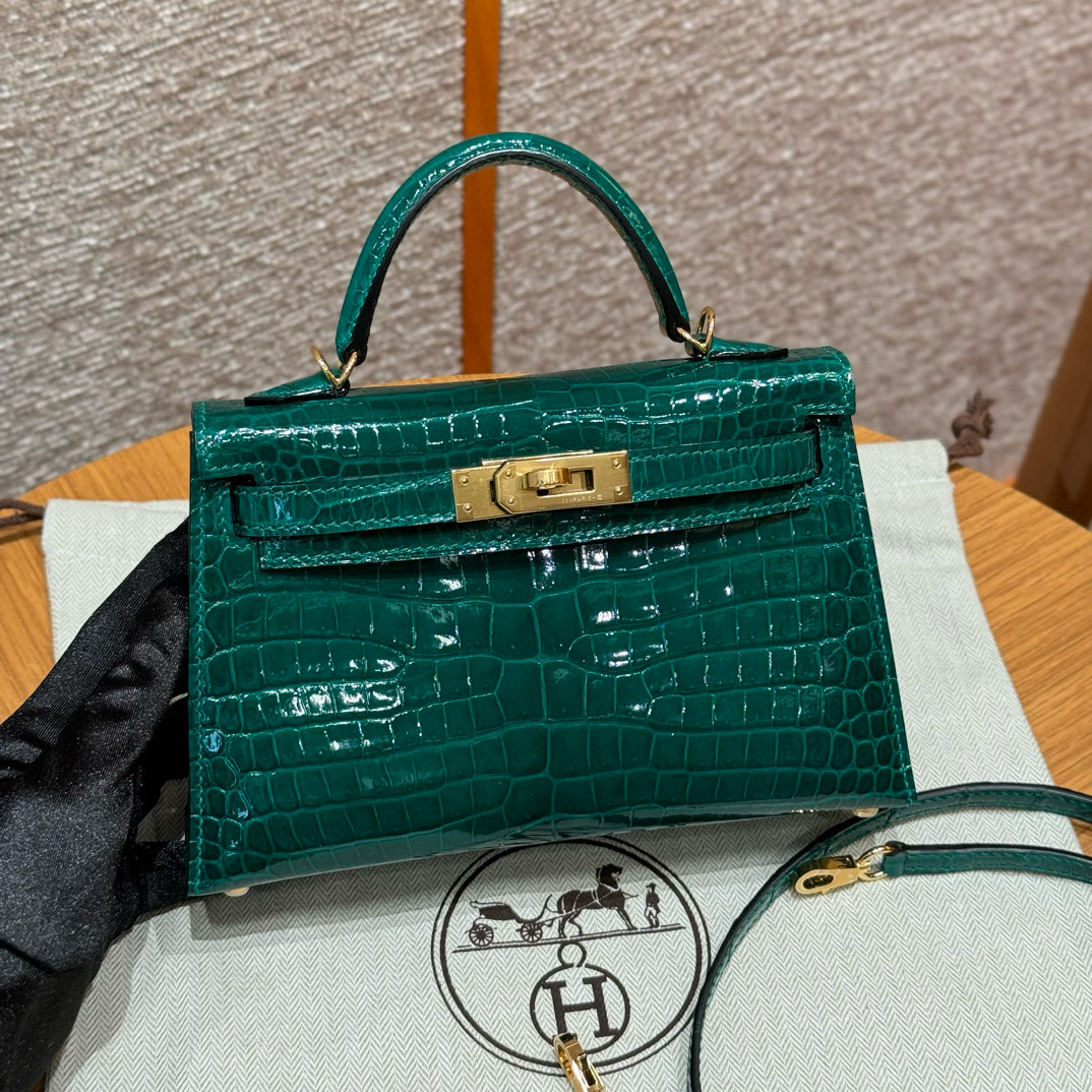 에르메스 Hermes Mini Kelly 19cm Pouosus 6Q Vert Emeraude/gold