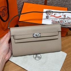 에르메스 Hermes  Kelly to go 19cm Epsom S2 Trench/silver