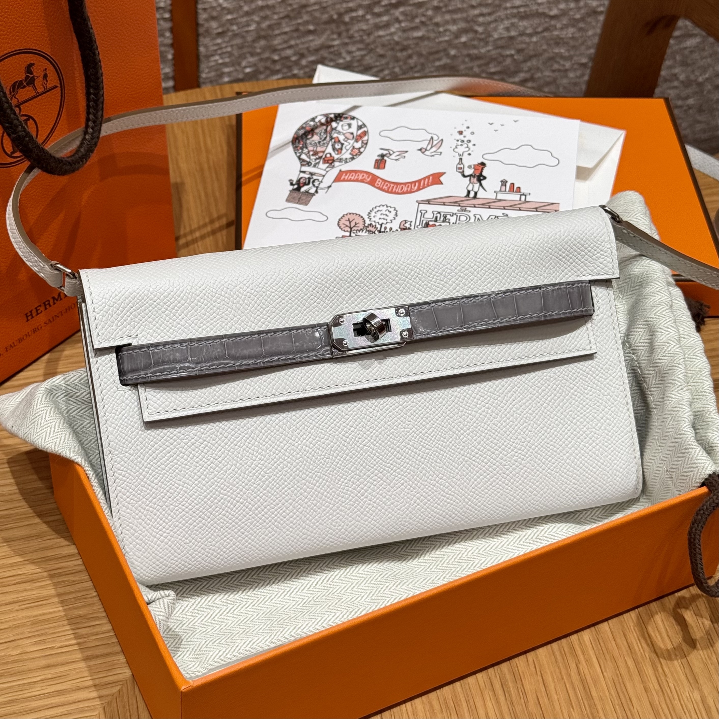 에르메스 Hermes  Kelly to go 19cm Epsom and America crocodile M4 Girs pale and 0V Girs Ciment/silver