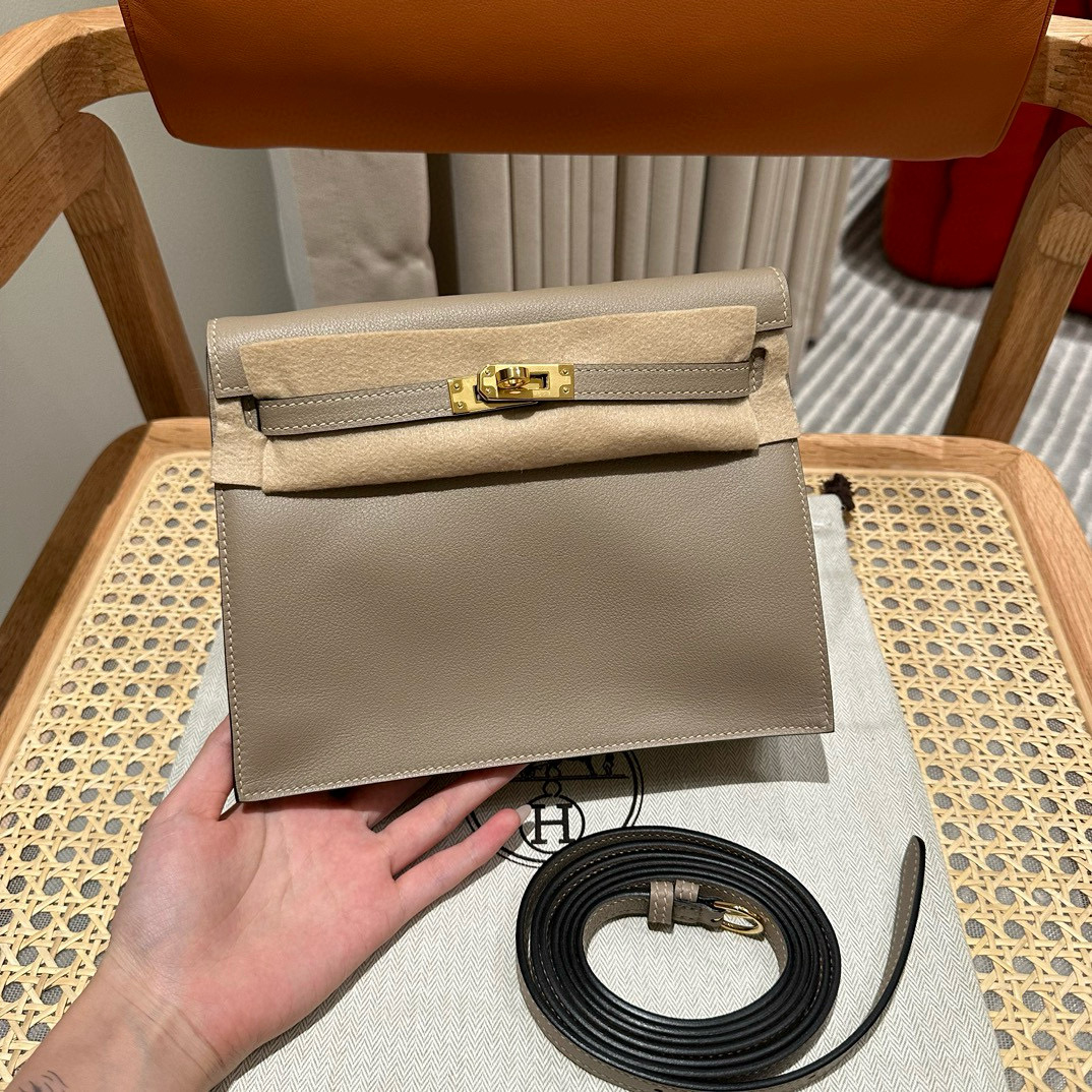 에르메스 Hermes Kelly danse 22cm evercolor 81 Gris tourterlle/gold