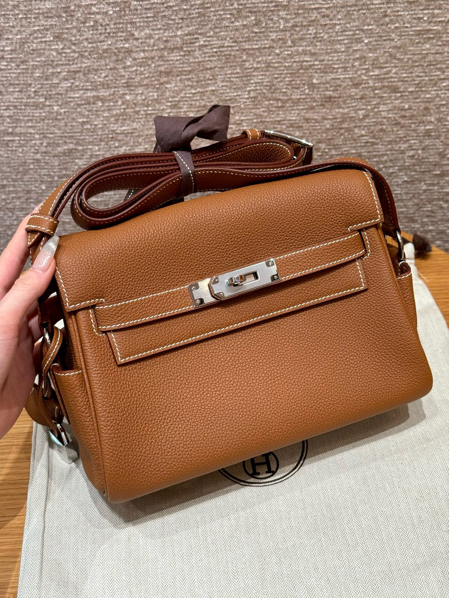 에르메스 Hermes Kelly Messenger 24cm Togo 37 Gold/silver