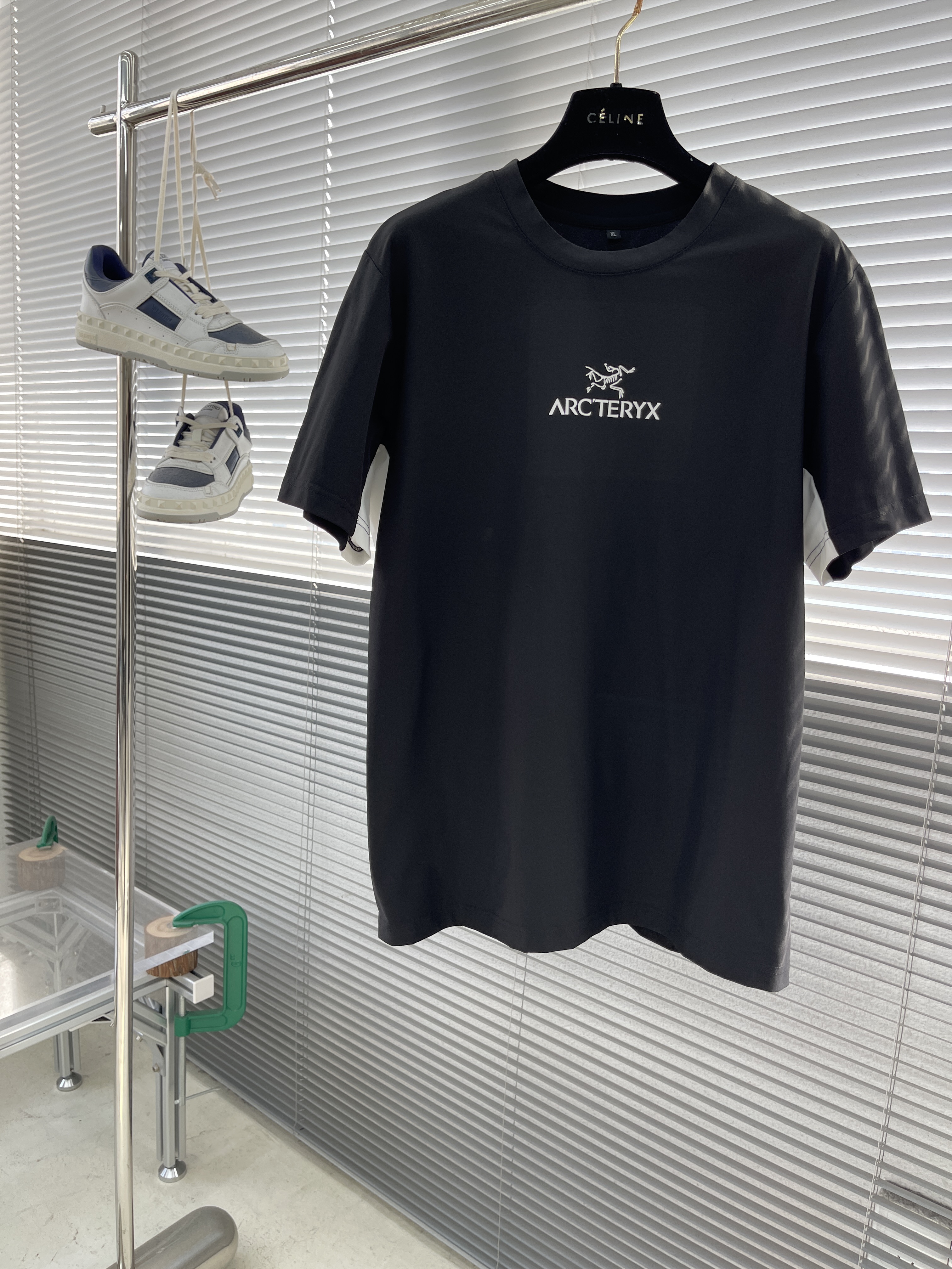 아크테릭스 ARC'TERYX 반팔 티셔츠