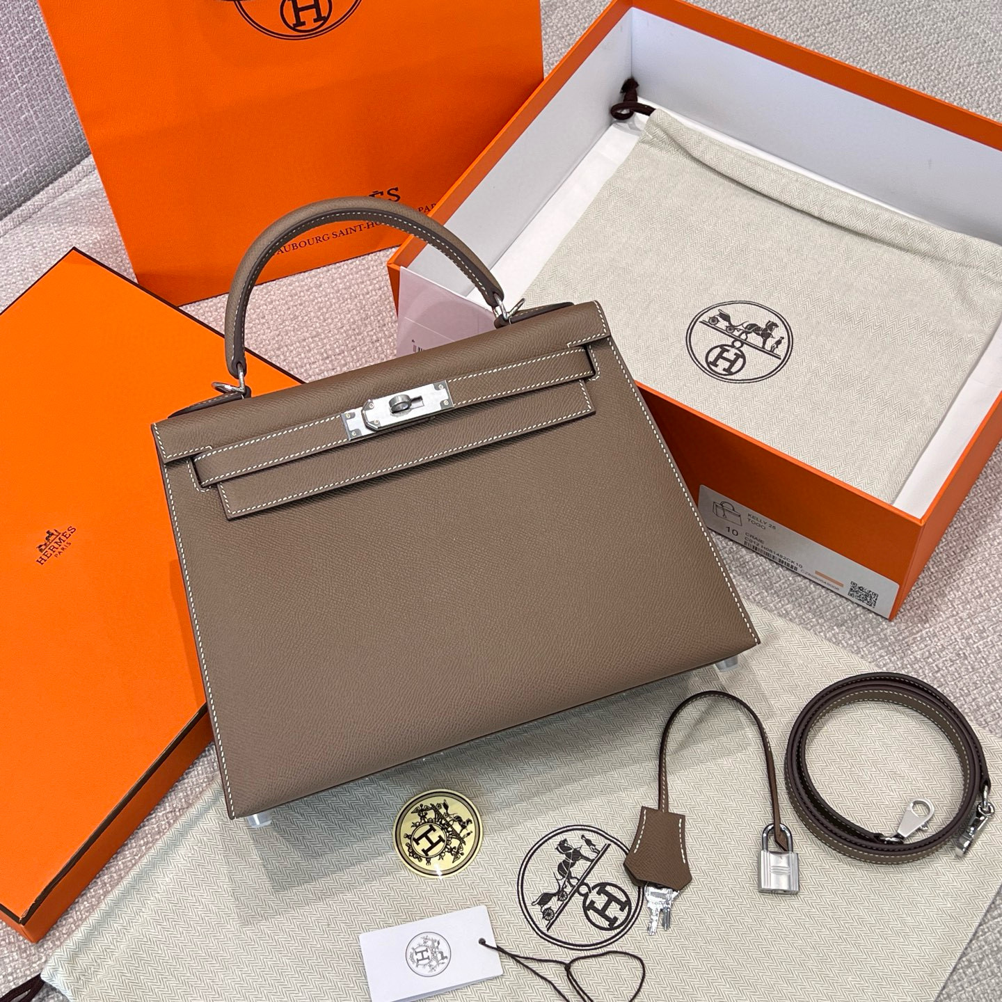 에르메스 Hermes Kelly 28cm Epsom 18 Etoupe/silver