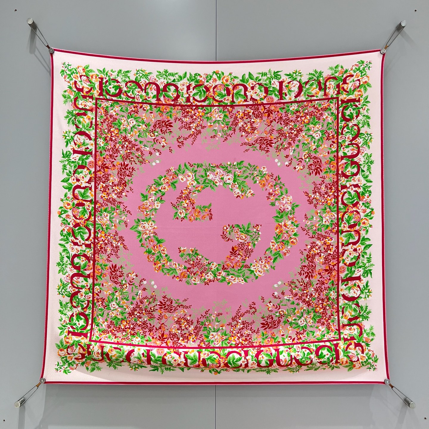 구찌 Gucci 스카프 90×90CM