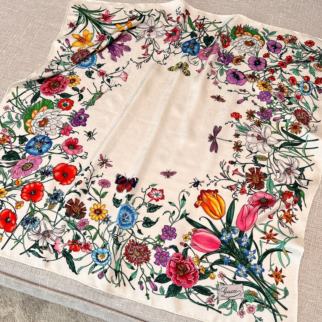 구찌 Gucci 스카프 90×90CM