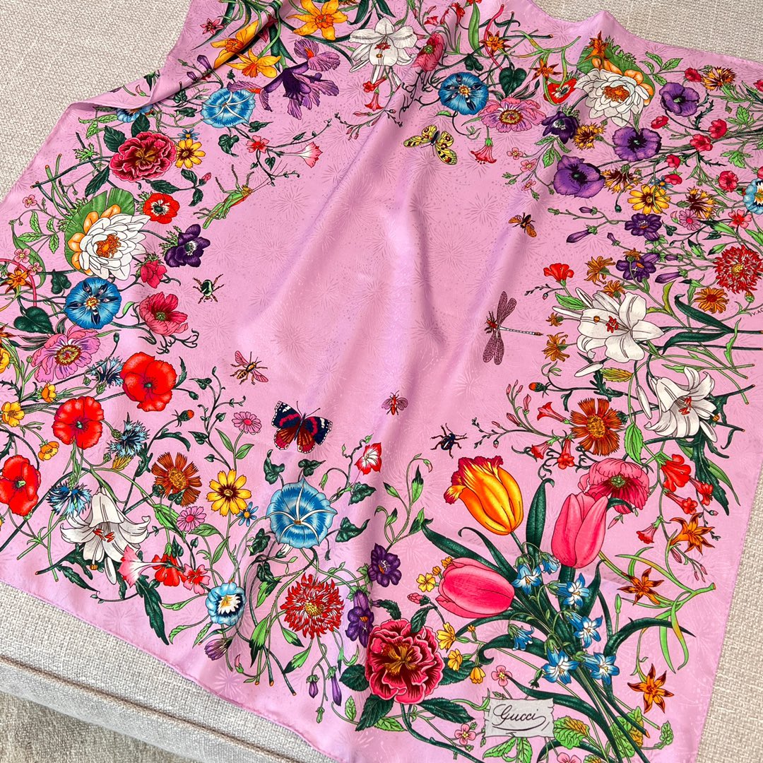 구찌 Gucci 스카프 90×90CM