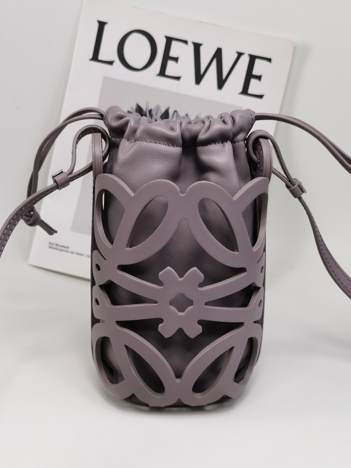로에베 Loewe 922B Anagram 크로스 백