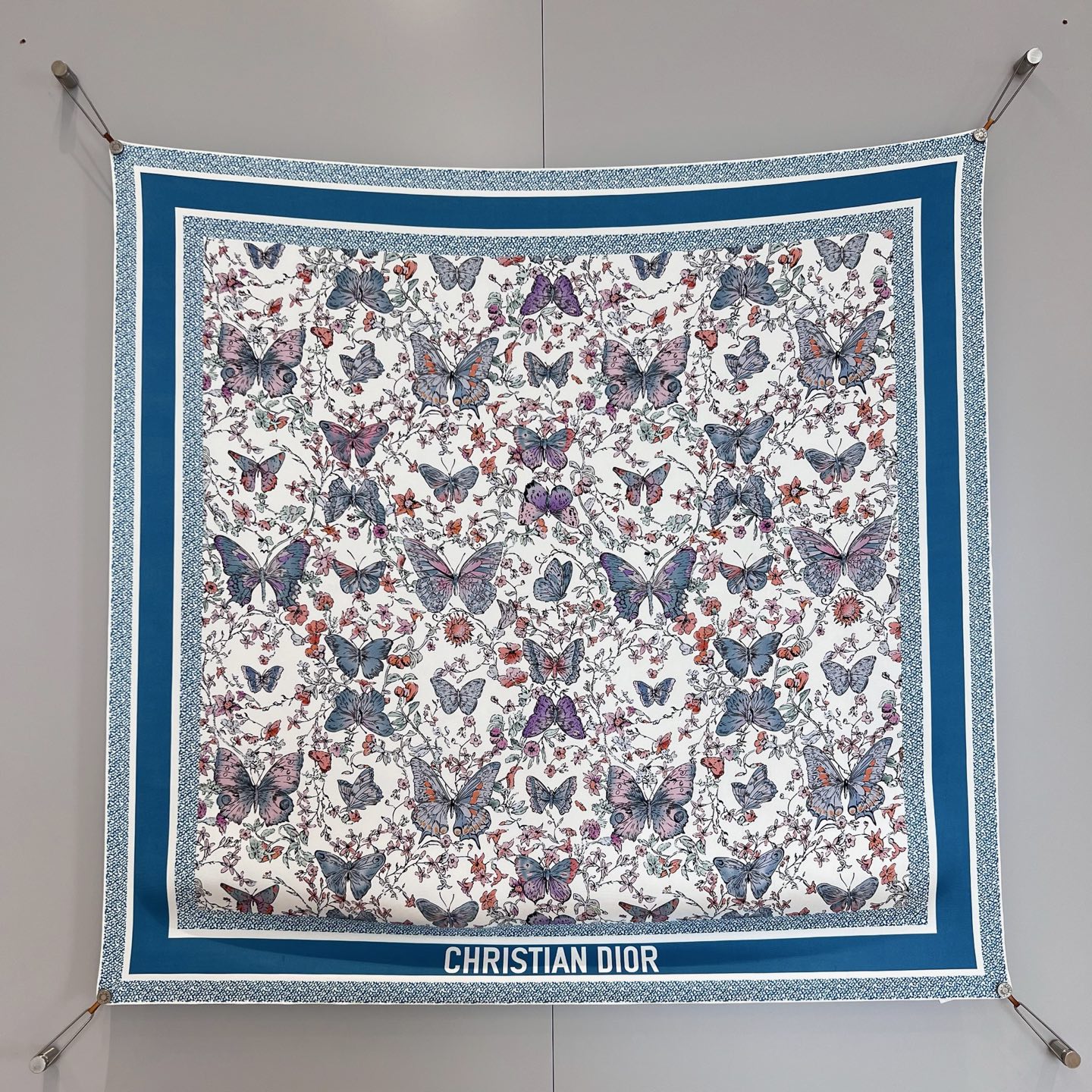 디올 Dior 스카프 90×90CM