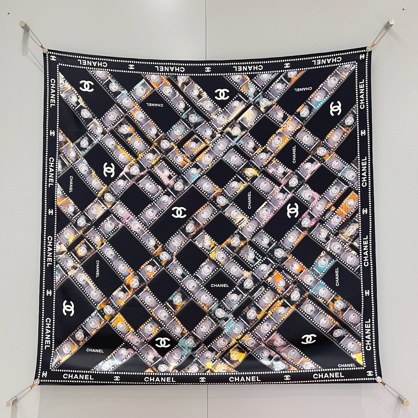 샤넬 CHANEL 스카프 90×90CM