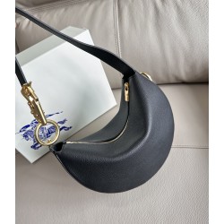 버버리 Burberry 0941 Knight Arc  탑 핸들백  28.5CM