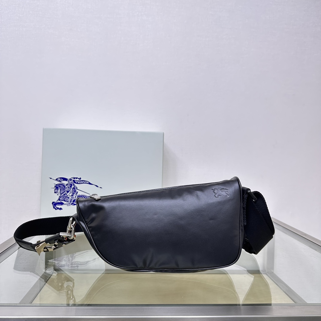 버버리 Burberry 0432 shield 크로스 백 27cm