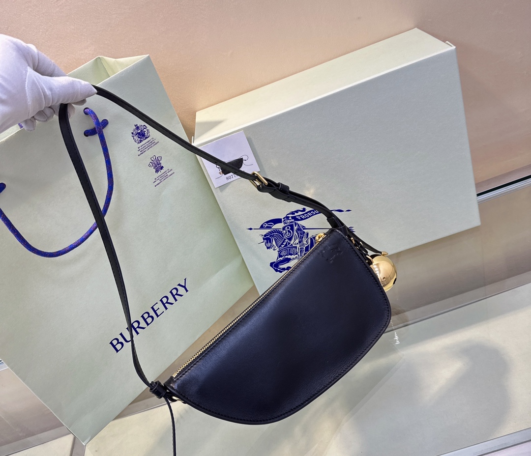 버버리 Burberry 5801 Small 숄더백 26cm