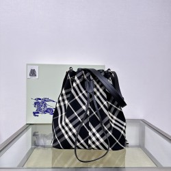 버버리 Burberry 8711 버킷 백