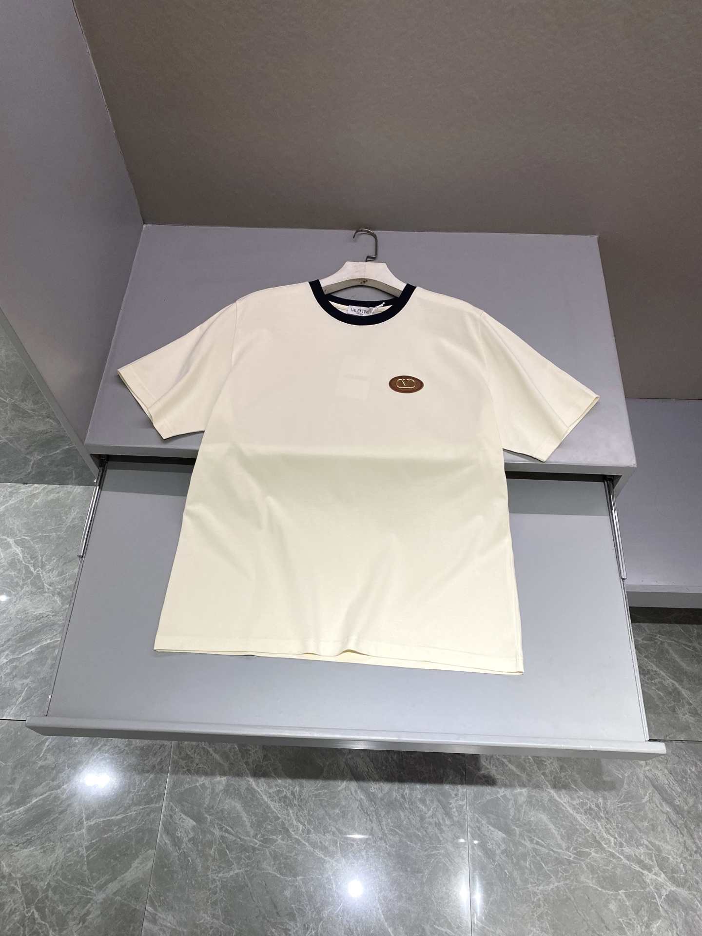 발렌티노 Valentino 반팔 티셔츠