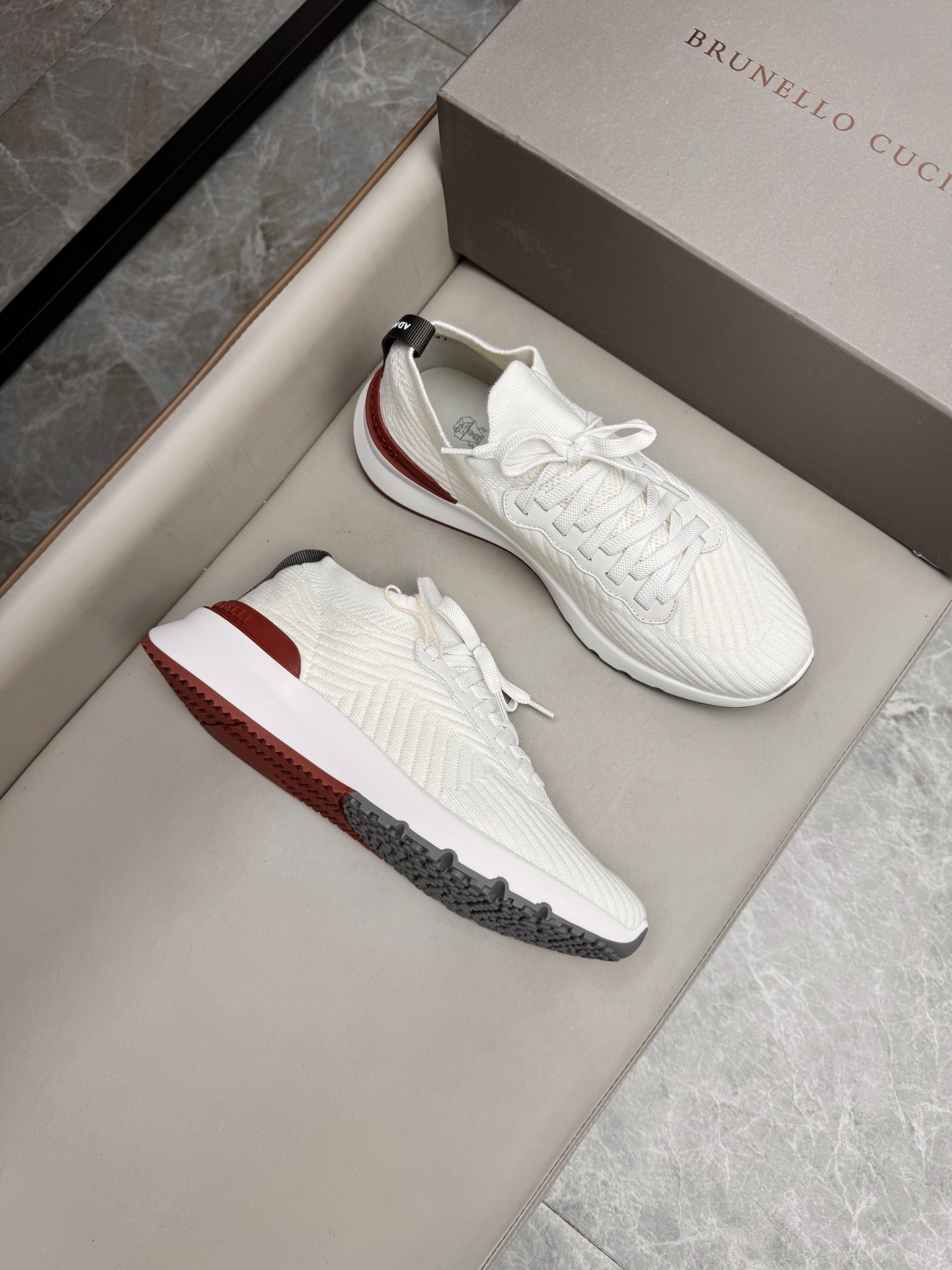 브루넬로 쿠치넬리 Brunello Cucinelli 스니커즈