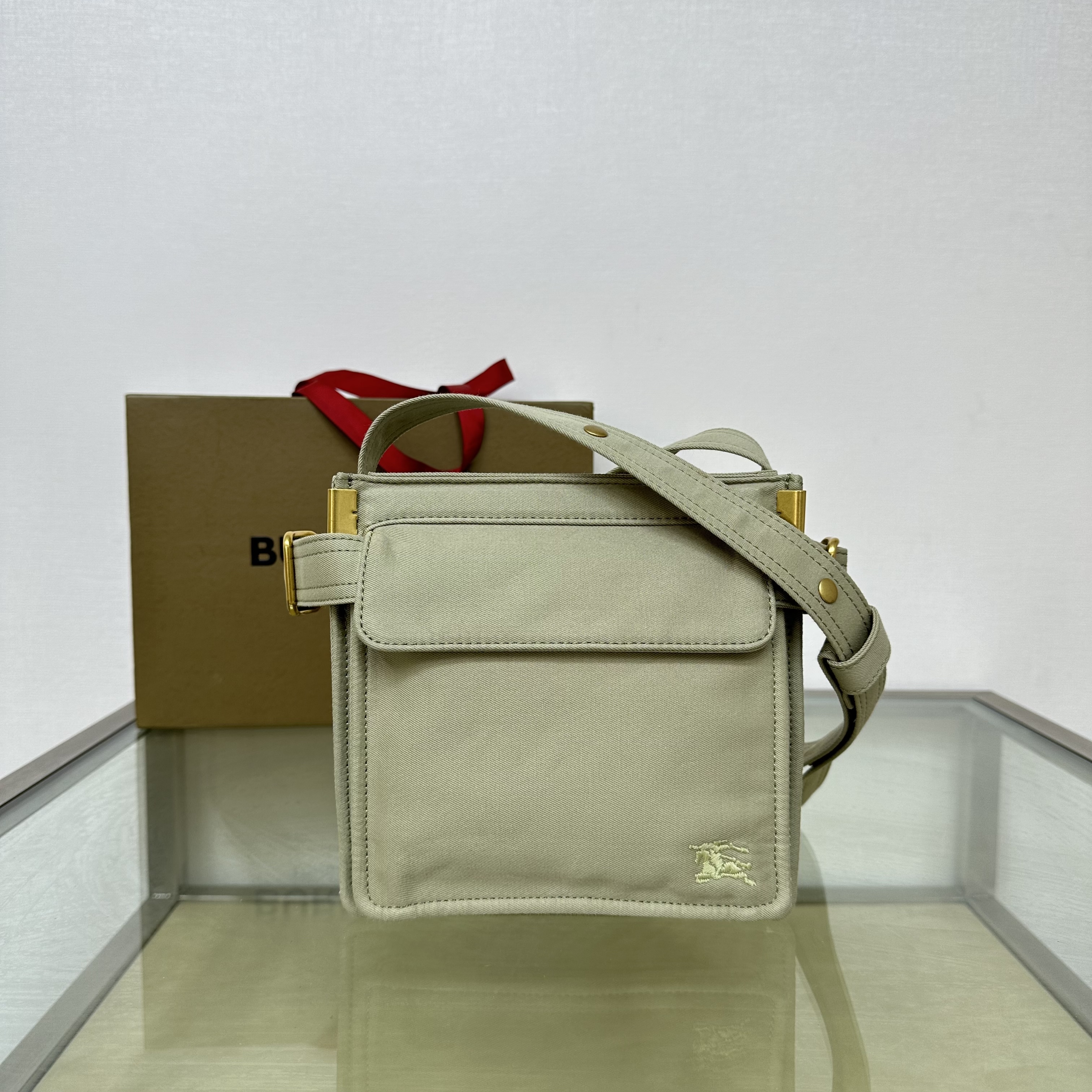 버버리 Burberry 0891 mini 크로스 백 19cm