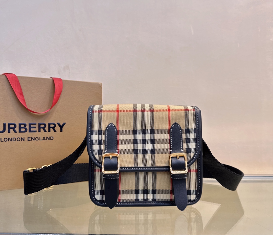 버버리 Burberry 3481 크로스 백 18cm
