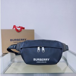 버버리 Burberry  벨트 백 30cm