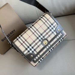 버버리 Burberry  9061 크로스 백  25cm