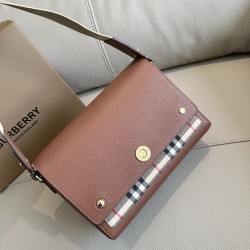 버버리 Burberry  9061 크로스 백  25cm