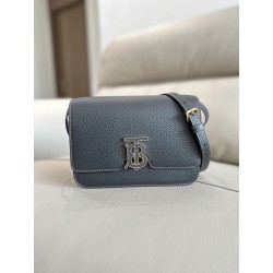 버버리 Burberry 3311 크로스 백 21cm