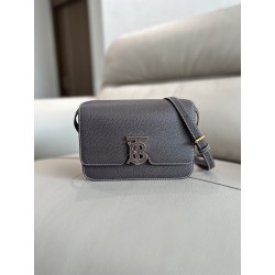 버버리 Burberry 3311 크로스 백 21cm