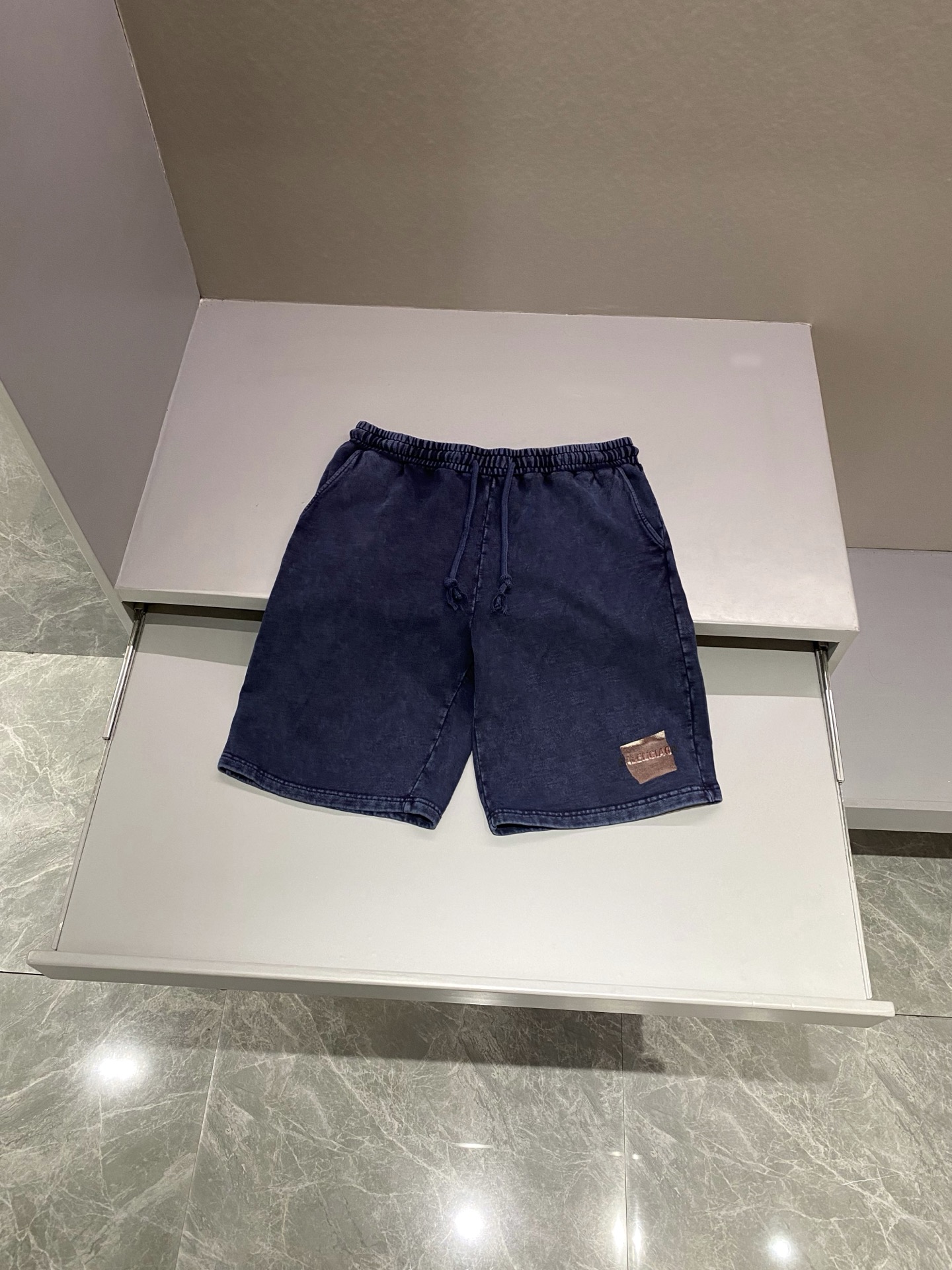 발렌시아가 Balenciaga 반바지