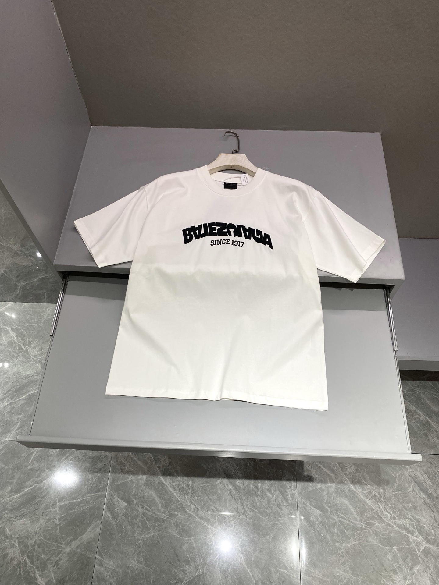발렌시아가 Balenciaga 반팔 티셔츠