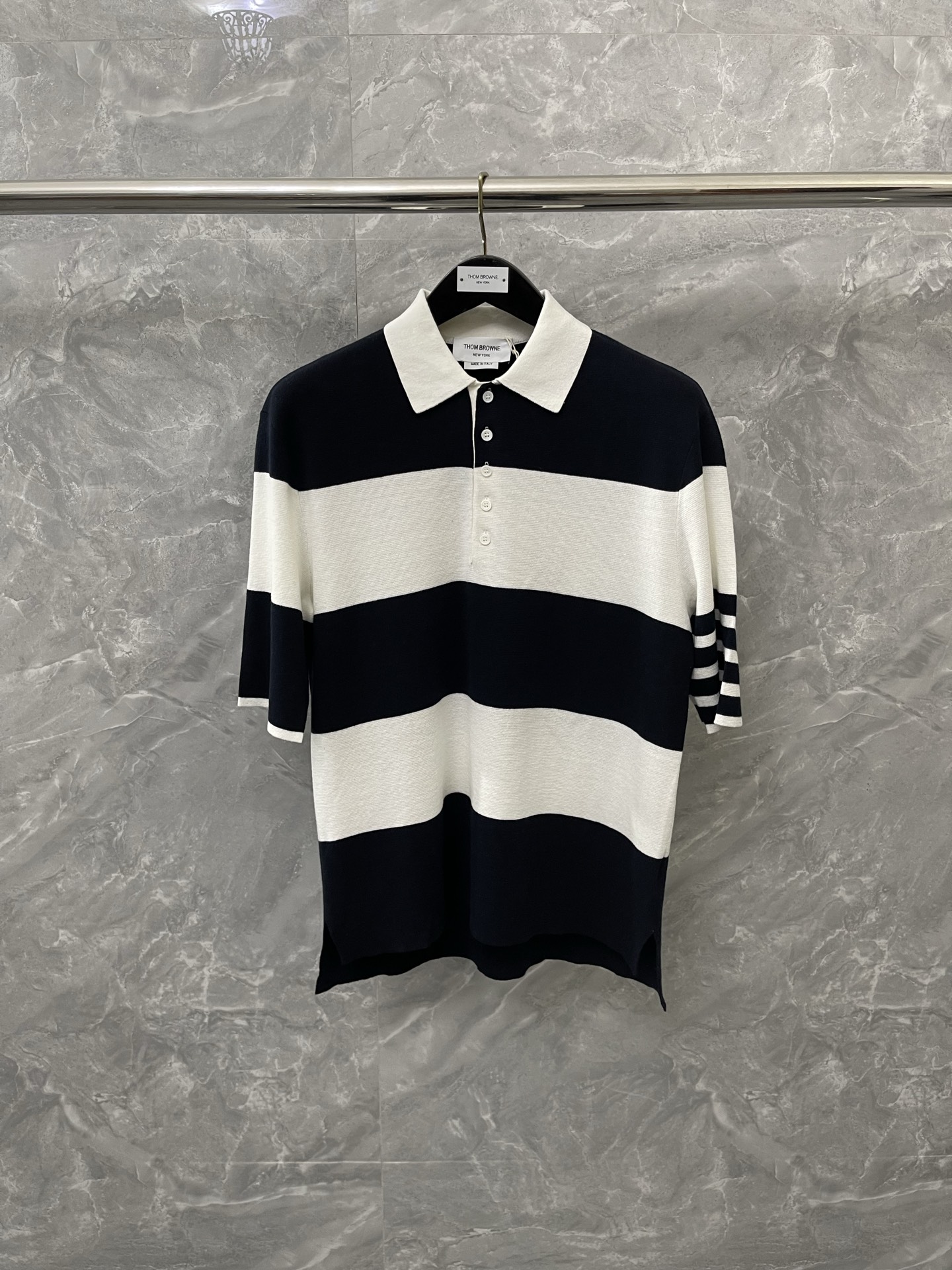 톰브라운 Thom Browne 동서 폴로 셔츠