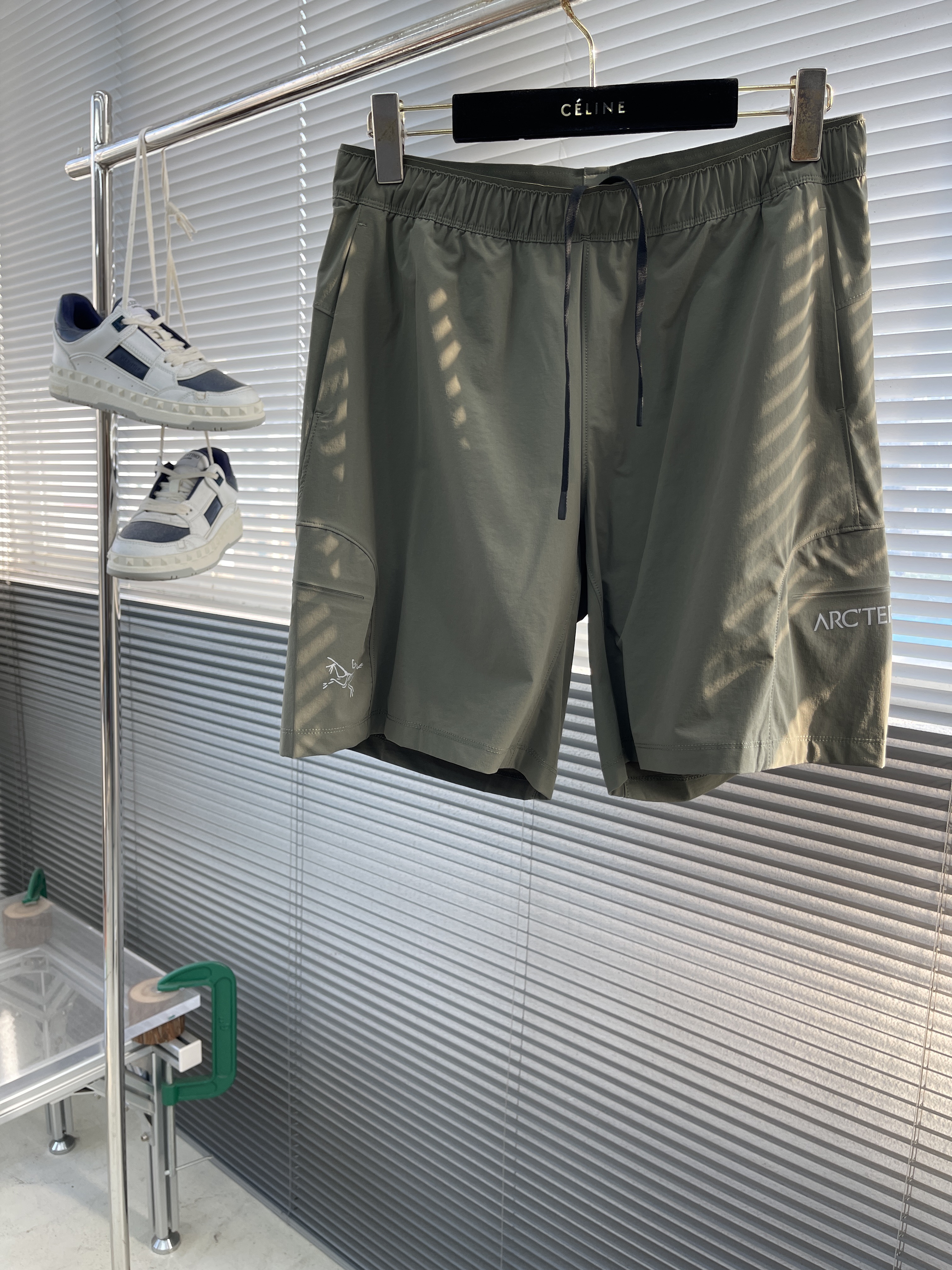 아크테릭스 ARC'TERYX 반바지